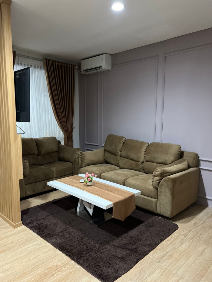 Rumah disewakan di Cosmo Lippo Cikarang